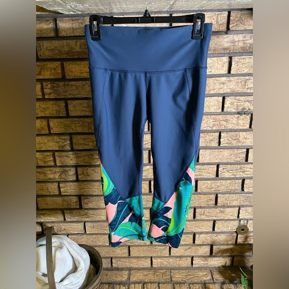 Colorful workout leggings xersion